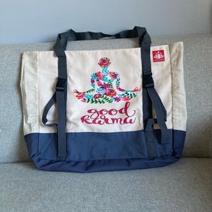 Large tote style Luckaya yoga bag